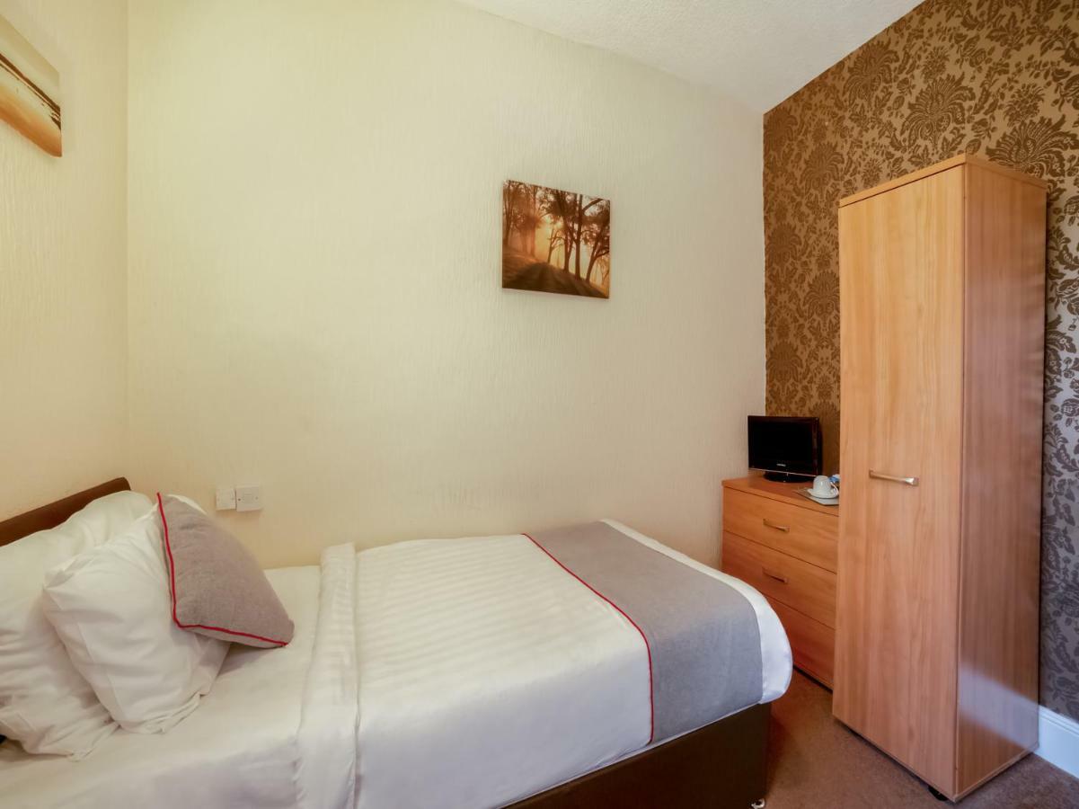 Oyo The Cumberland Hotel Near Workington Community Hospital Extérieur photo